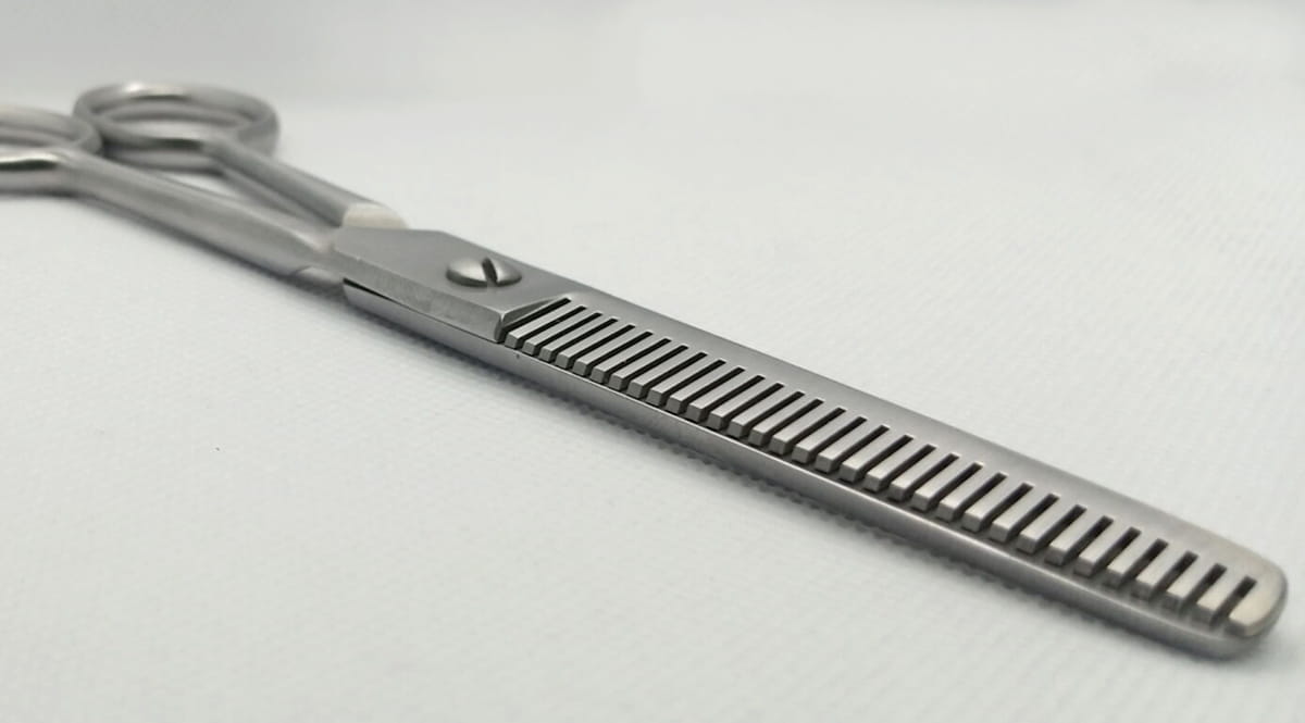 Thinning Scissor 31x31 - Teeth 6 1/2" - Image 3